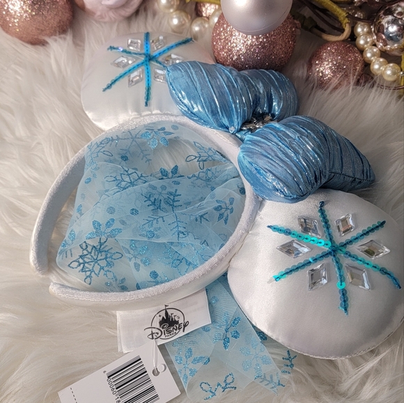 Disney Parks Christmas Minnie Mouse Snowflakes Ears Headband - Picture 5 of 6